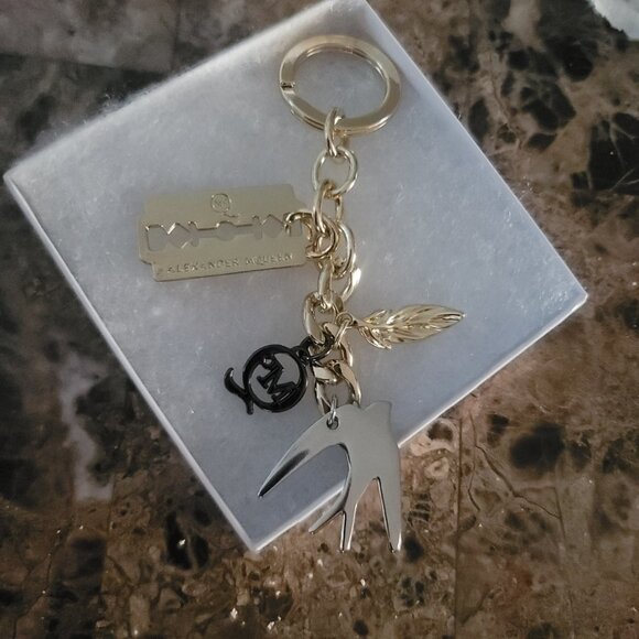 ALEXANDER MCQUEEN Keychain. Brand New. Gift Box included. - Picture 4 of 16